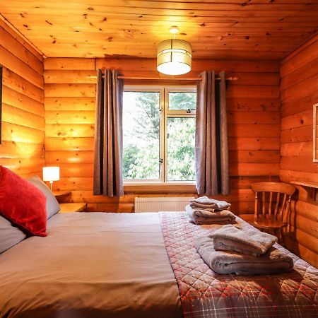 Rowan Lodge สแตรธเพฟเฟอร์ ภายนอก รูปภาพ